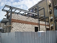 Строительство за забором