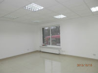 Помещение с напольной керамической плиткой