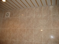 Керамическая плитка на стене