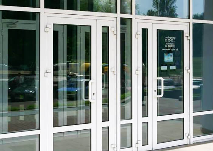 Входная группа из алюминиевого профиля